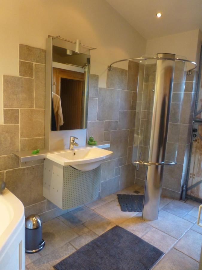 Vakantiehuis Onder De Peppel Met Sauna En Jacuzzi Wijk en Aalburg Bagian luar foto